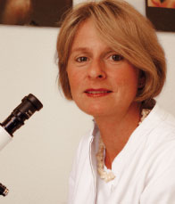 Dr. Claudia Caca - Frauenärztin & Fachärztin für Gynäkologie / Geburtshilfe 